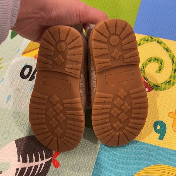 Tucker and tate gold and pink fur boots - Picture 5 of 6